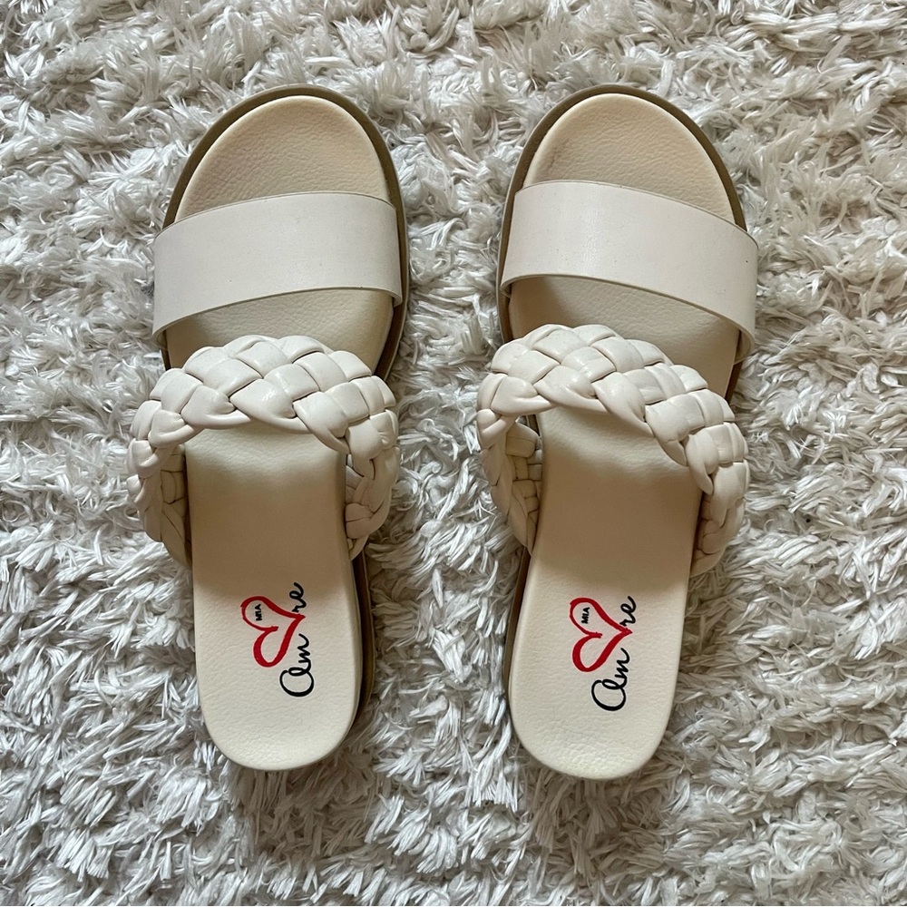Mia Amore Wedge Sandals